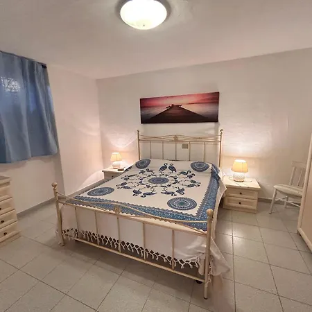 Casa Polare Semesterbostad Torre delle Stelle